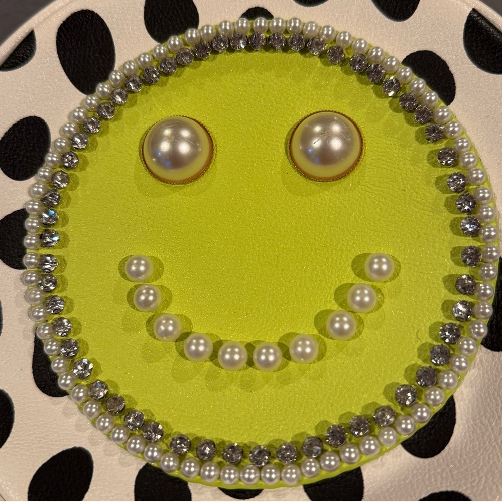Betsey Johnson Smiley Bag - Picture 8 of 16